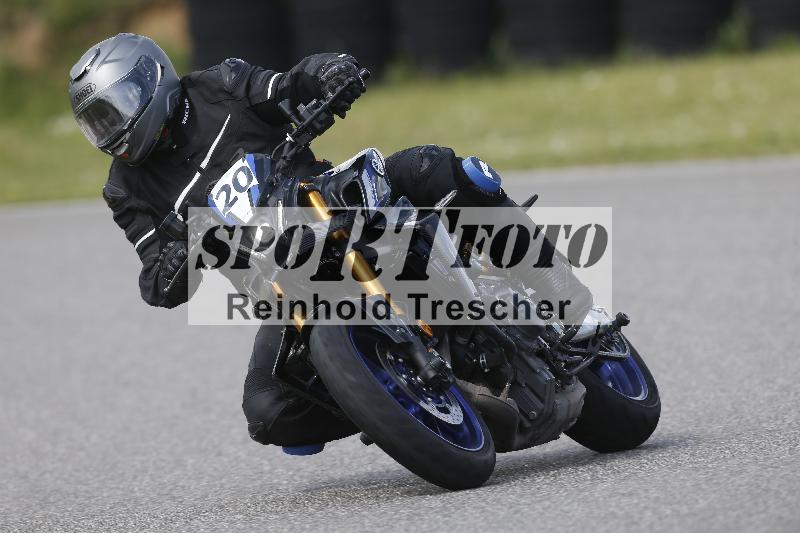 Archiv-2025/09 22.04.2025 Cornu Master School ADR/gruen-vert/20